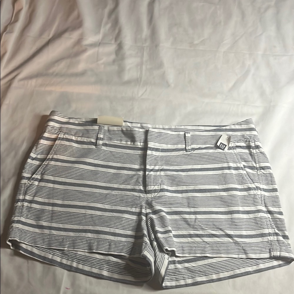 NWT Khakis by Gap City Shorts
